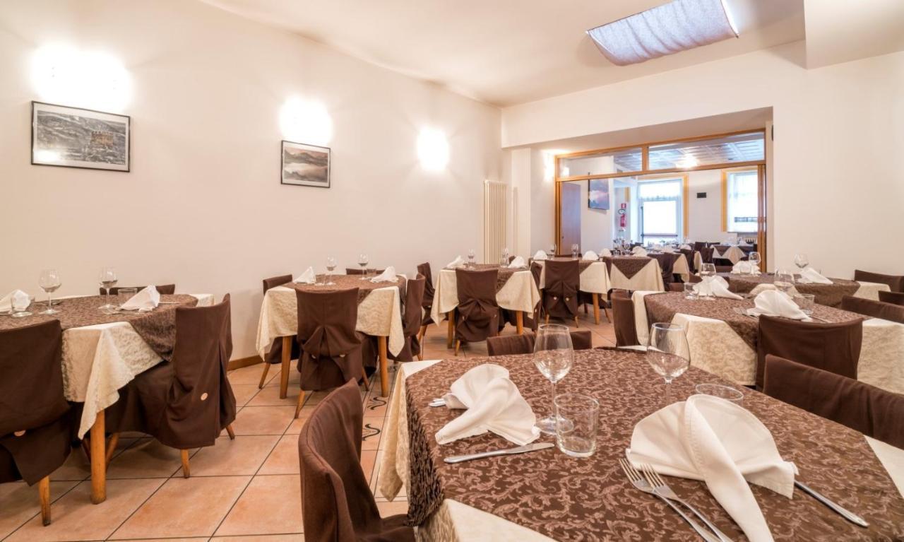 Hotel Alle Piramidi Segonzano Buitenkant foto